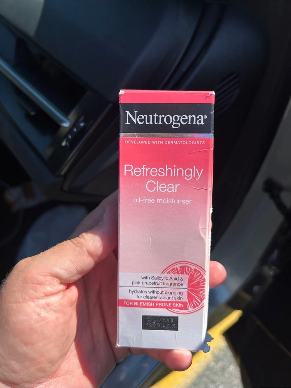Neutrogena Refreshingly Clear Oil-Free Moisturiser - Pink/White